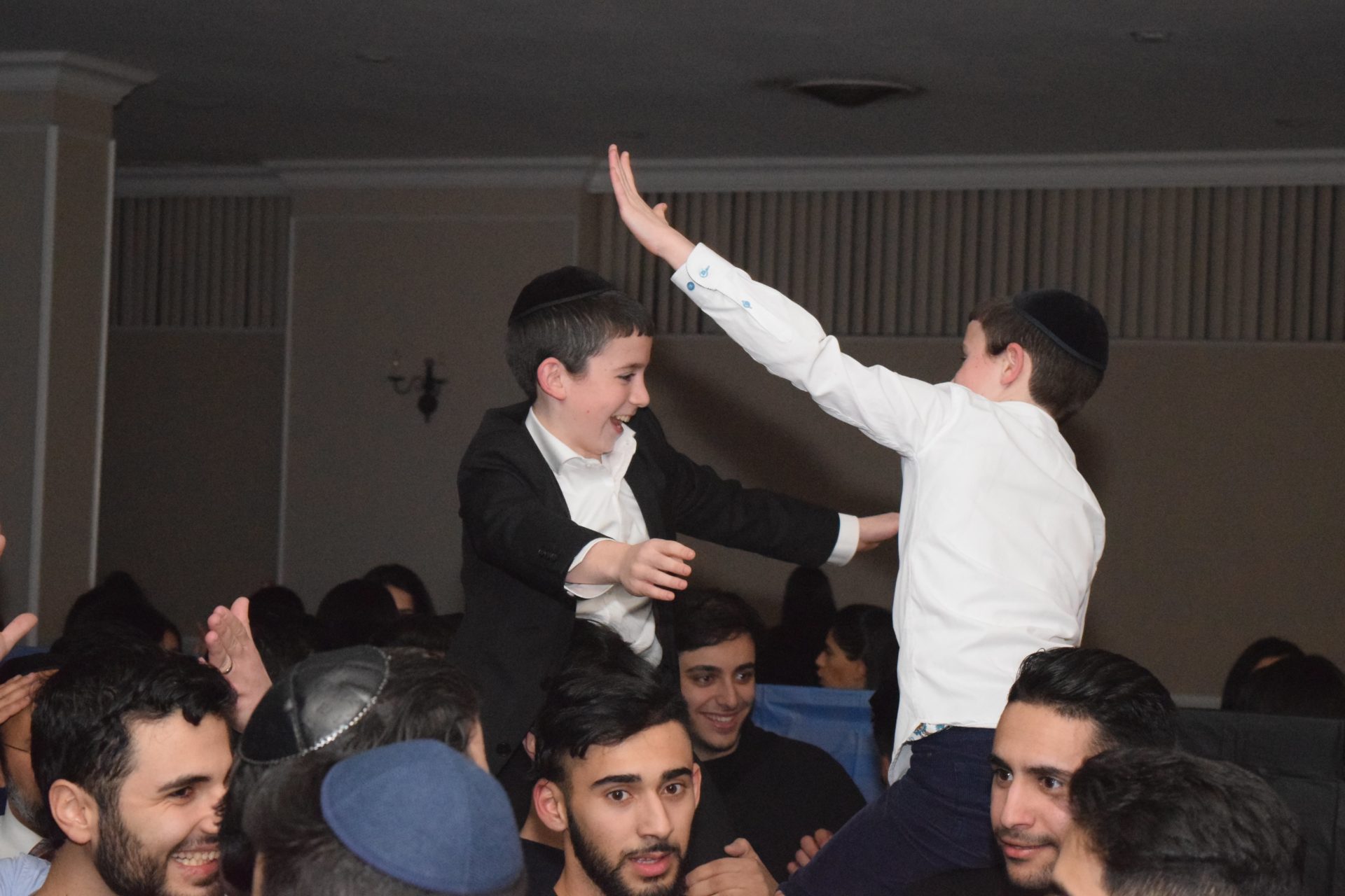Massive Crowd Of 250+ Enjoys An Inspiring Chanukah Party, Emet-Style